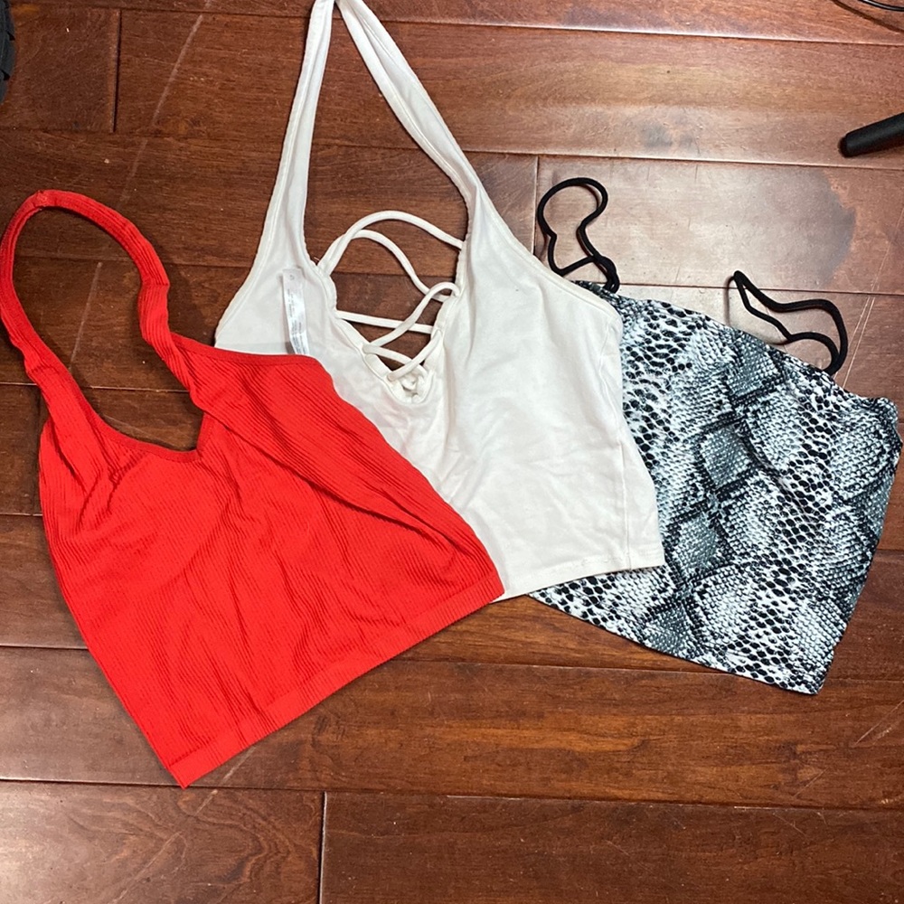 Cute small and stretchy cropped tops